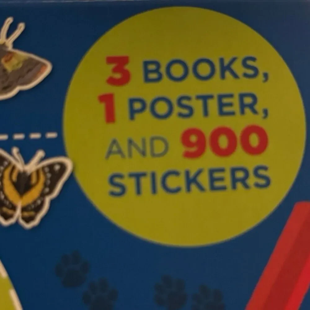 Discovery Kids Workbook & Sticker Collection Body Dinosaurs & Animals Activitys